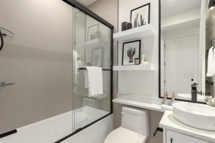 Photo 25 at 2 - 2658 Dundas Street, Hastings Sunrise, Vancouver East