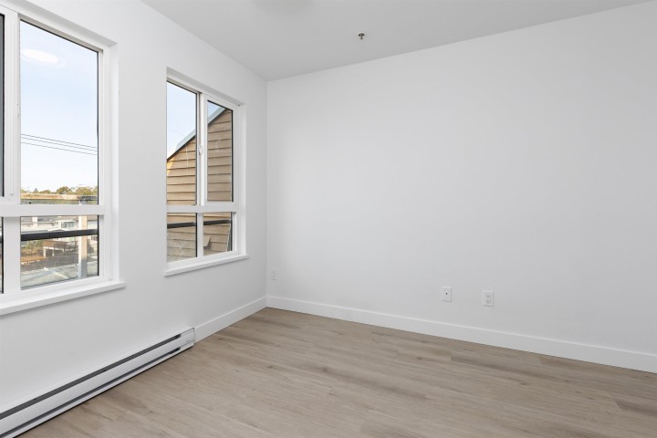 Photo 10 at PH5 - 1503 W 66th Avenue, S.W. Marine, Vancouver West