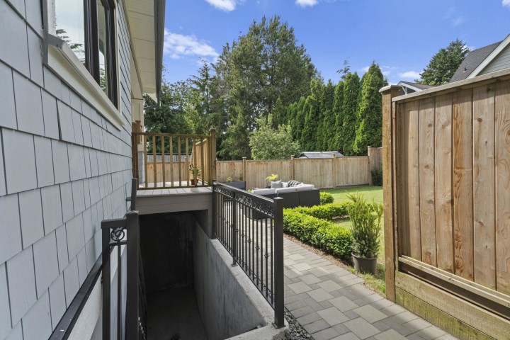 Photo 9 at 2377 W 7th Avenue, Kitsilano, Vancouver West