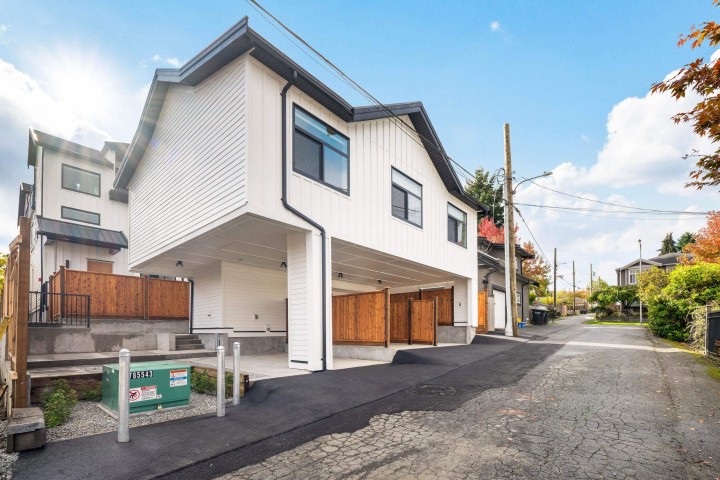 Photo 40 at 3 - 3065 Charles Street, Renfrew VE, Vancouver East