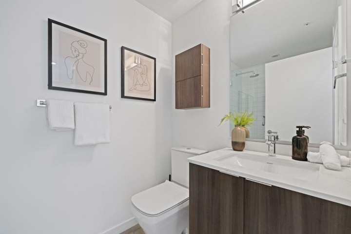 Photo 24 at 206 - 725 Marine Drive, Harbourside, North Vancouver