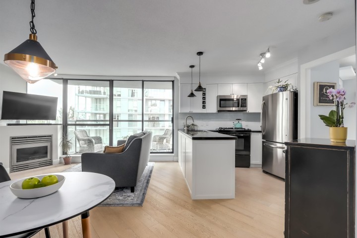 Photo 3 at 1102 - 501 Pacific Street, Downtown VW, Vancouver West