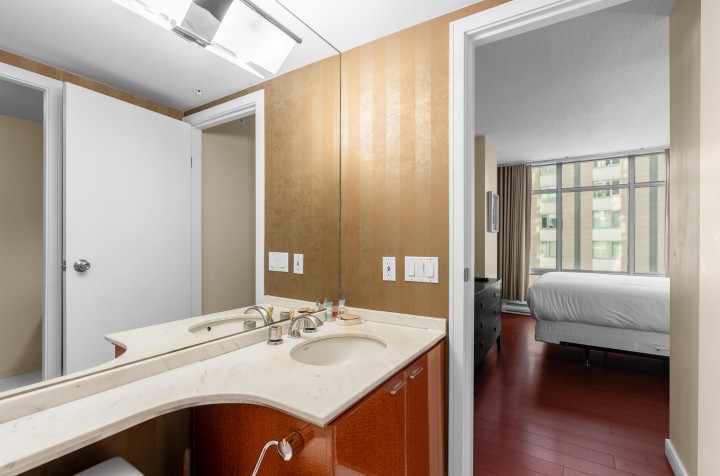 Photo 10 at 1004 - 1288 Alberni Street, West End VW, Vancouver West