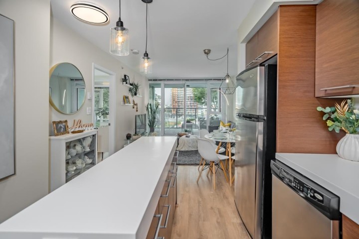 Photo 2 at 403 - 2770 Sophia Street, Mount Pleasant VE, Vancouver East