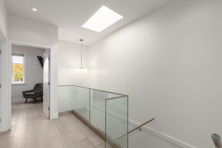 Photo 20 at 220 E 40th Avenue, Main, Vancouver East