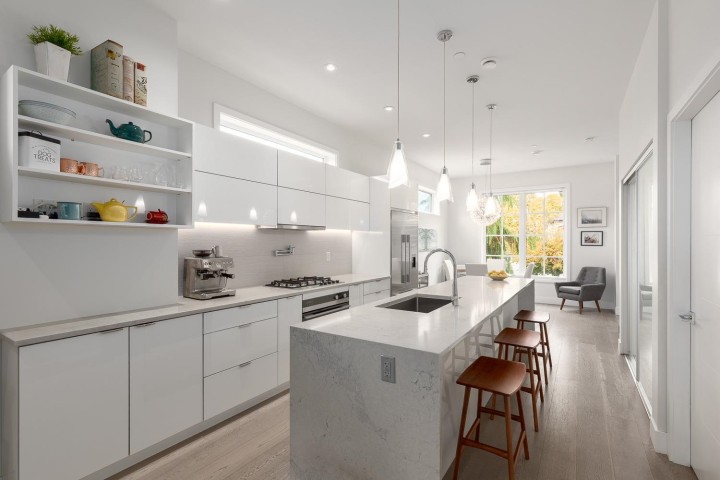 Photo 11 at 220 E 40th Avenue, Main, Vancouver East