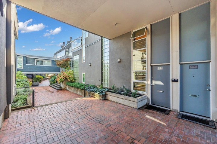 Photo 35 at 2243 Oak Street, Fairview VW, Vancouver West