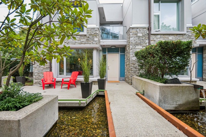 Photo 2 at 239 - 188 Keefer Place, Downtown VW, Vancouver West