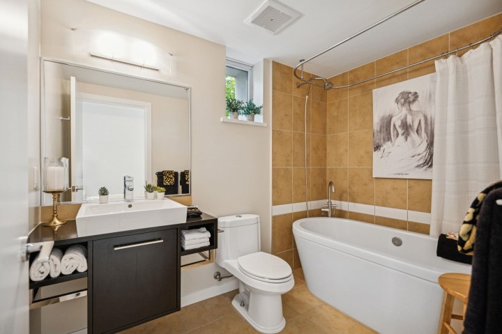 Photo 16 at 239 - 188 Keefer Place, Downtown VW, Vancouver West