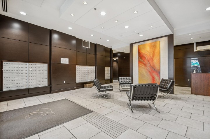 Photo 3 at 239 - 188 Keefer Place, Downtown VW, Vancouver West