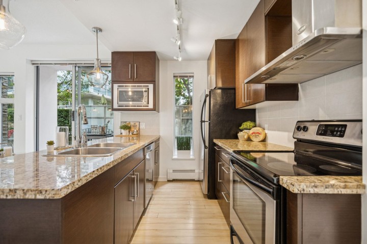 Photo 9 at 239 - 188 Keefer Place, Downtown VW, Vancouver West