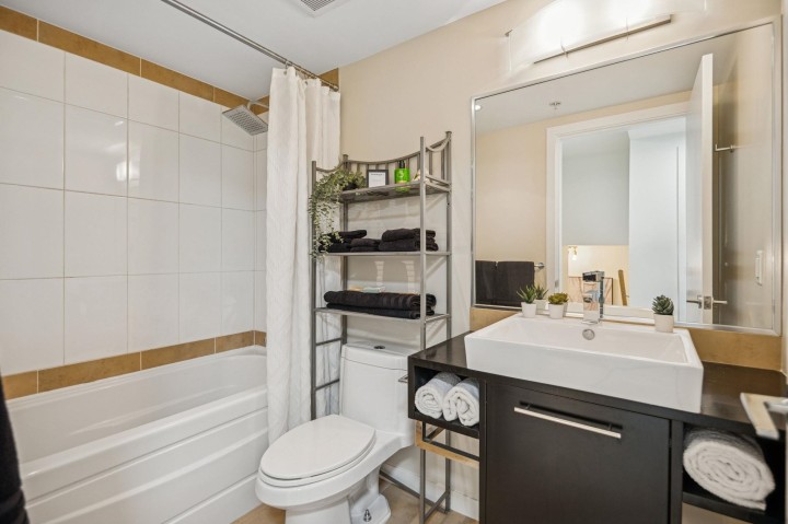 Photo 18 at 239 - 188 Keefer Place, Downtown VW, Vancouver West