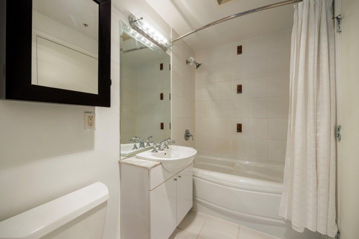 Photo 14 at 501 - 138 E Esplanade, Lower Lonsdale, North Vancouver