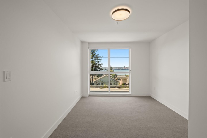 Photo 10 at 411 - 422 E 3rd Street, Lower Lonsdale, North Vancouver