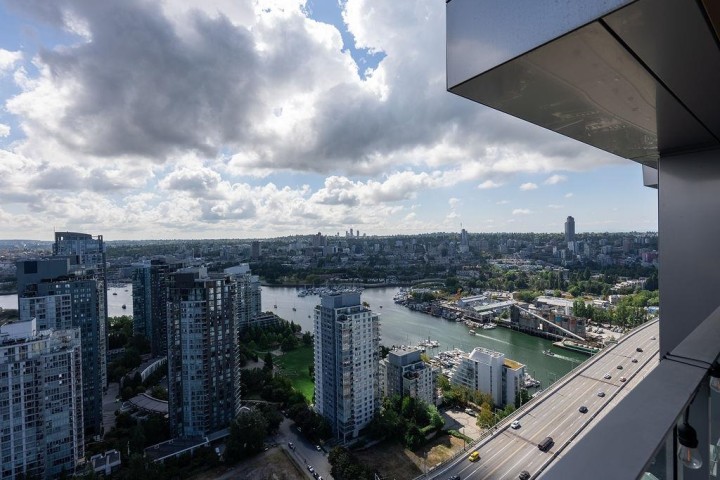 Photo 27 at 4208 - 1480 Howe Street, Yaletown, Vancouver West