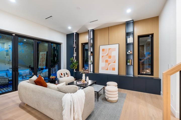 Photo 7 at 4675 St. George Street, Fraser VE, Vancouver East