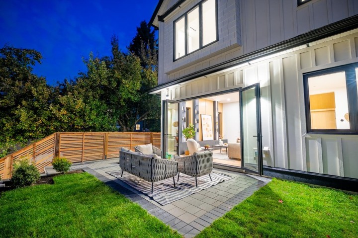 Photo 1 at 4675 St. George Street, Fraser VE, Vancouver East