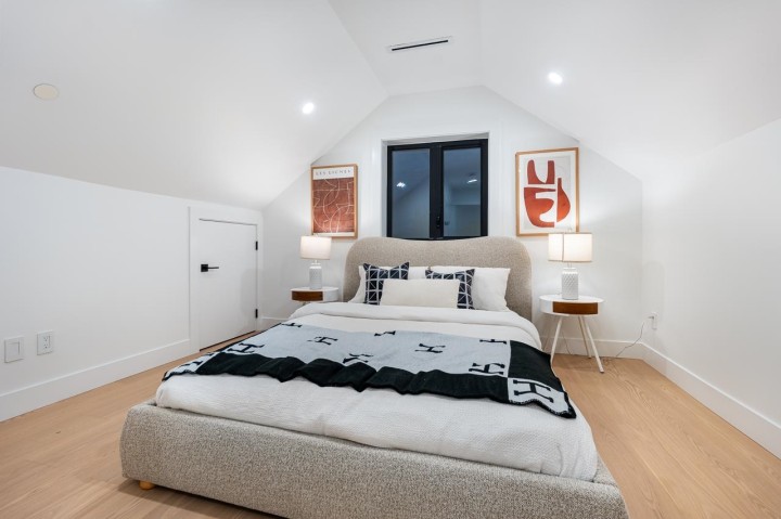 Photo 19 at 4675 St. George Street, Fraser VE, Vancouver East