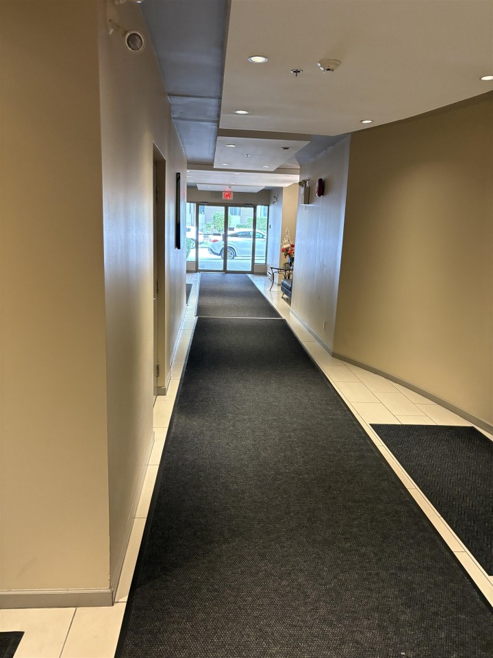 Photo 15 at 204 - 137 W 17th Street, Central Lonsdale, North Vancouver