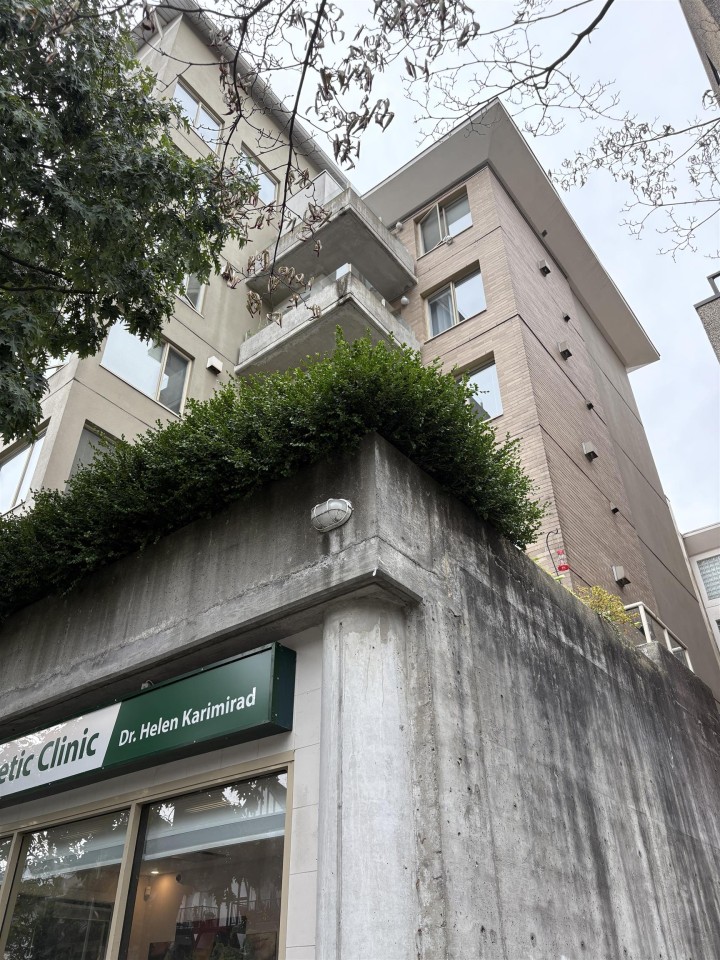 Photo 4 at 204 - 137 W 17th Street, Central Lonsdale, North Vancouver