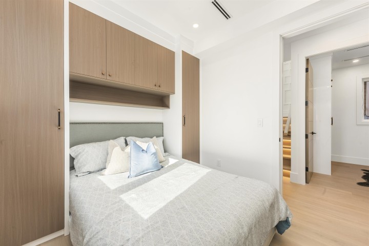 Photo 22 at 1 - 847 E 10th Avenue, Mount Pleasant VE, Vancouver East