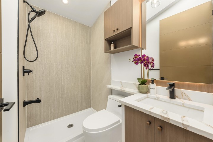 Photo 28 at 1 - 847 E 10th Avenue, Mount Pleasant VE, Vancouver East