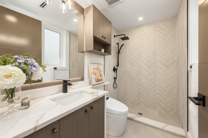 Photo 20 at 1 - 847 E 10th Avenue, Mount Pleasant VE, Vancouver East