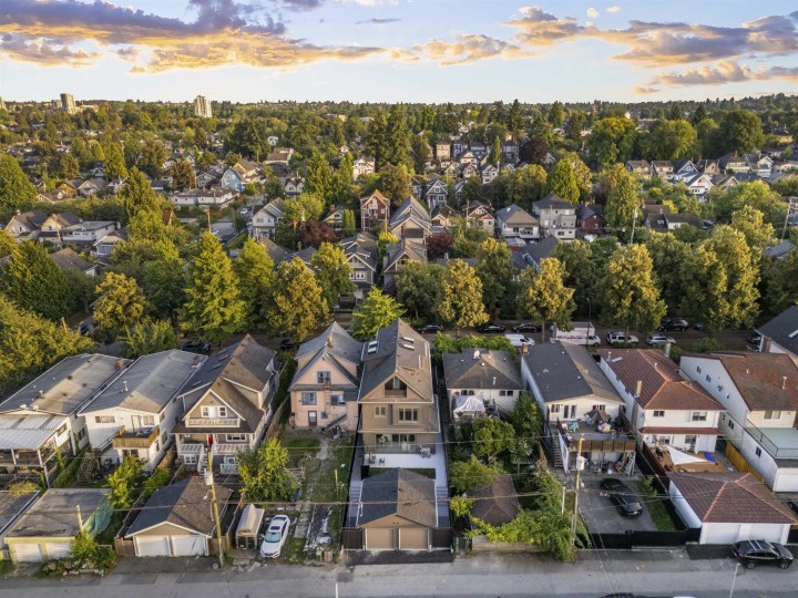 Photo 38 at 1 - 847 E 10th Avenue, Mount Pleasant VE, Vancouver East