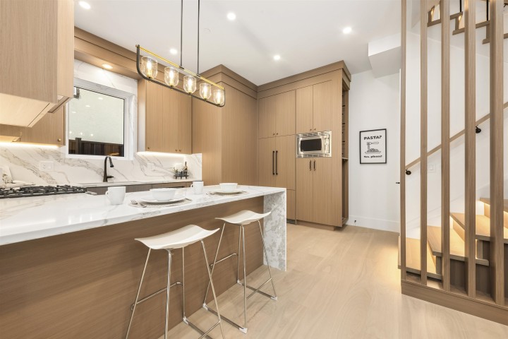 Photo 10 at 1 - 847 E 10th Avenue, Mount Pleasant VE, Vancouver East