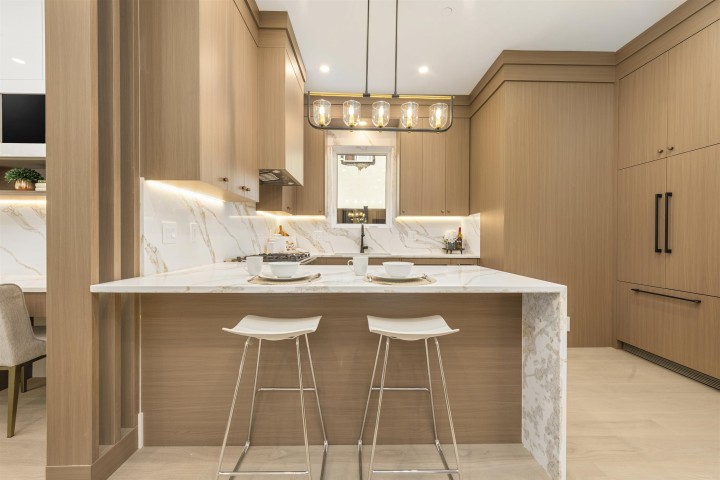 Photo 11 at 1 - 847 E 10th Avenue, Mount Pleasant VE, Vancouver East