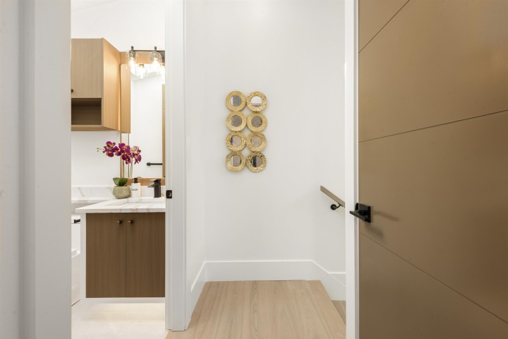 Photo 29 at 1 - 847 E 10th Avenue, Mount Pleasant VE, Vancouver East