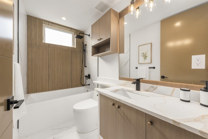 Photo 25 at 1 - 847 E 10th Avenue, Mount Pleasant VE, Vancouver East