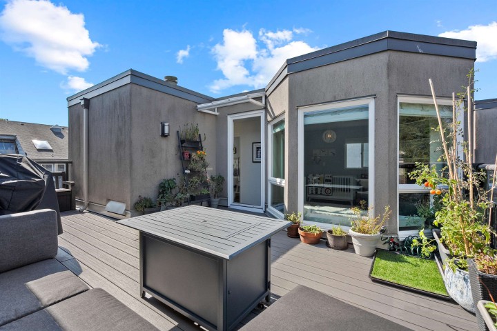 Photo 27 at 305 - 2110 Cornwall Avenue, Kitsilano, Vancouver West