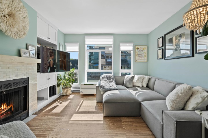 Photo 13 at 305 - 2110 Cornwall Avenue, Kitsilano, Vancouver West