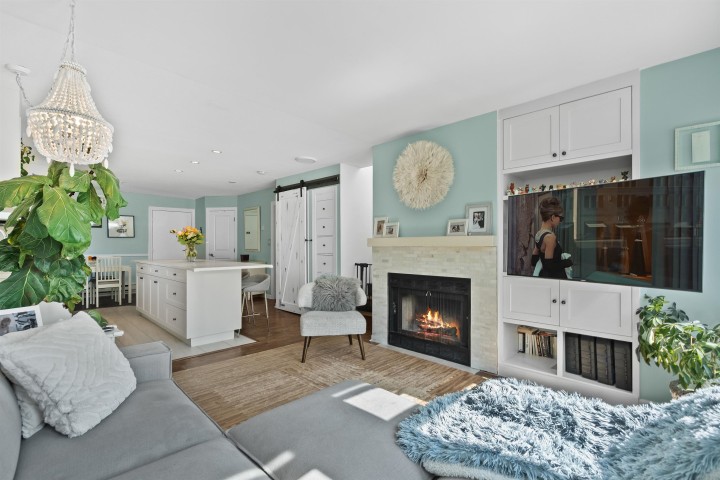 Photo 17 at 305 - 2110 Cornwall Avenue, Kitsilano, Vancouver West