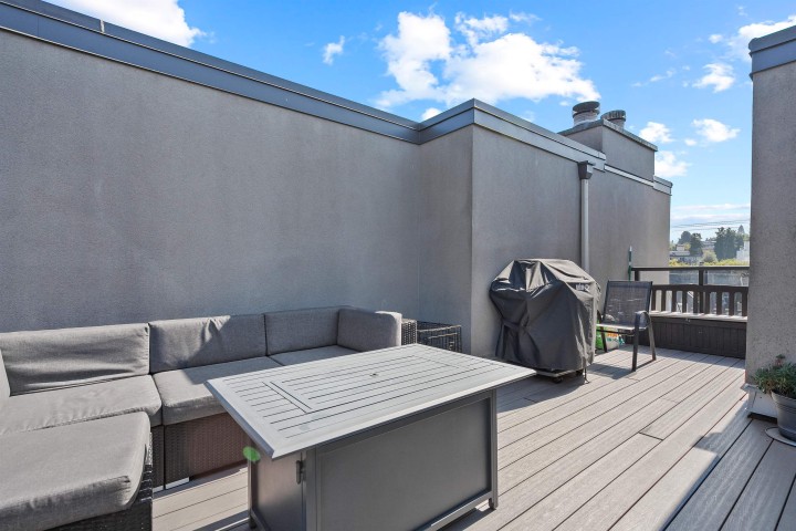 Photo 28 at 305 - 2110 Cornwall Avenue, Kitsilano, Vancouver West