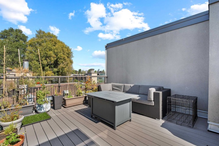 Photo 24 at 305 - 2110 Cornwall Avenue, Kitsilano, Vancouver West