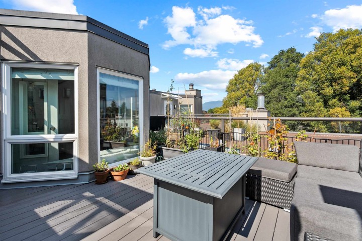 Photo 25 at 305 - 2110 Cornwall Avenue, Kitsilano, Vancouver West