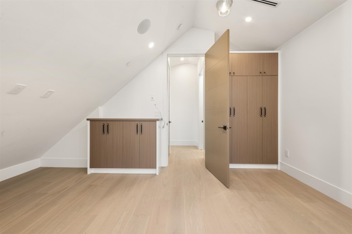 Photo 23 at 2 - 847 E 10th Avenue, Mount Pleasant VE, Vancouver East