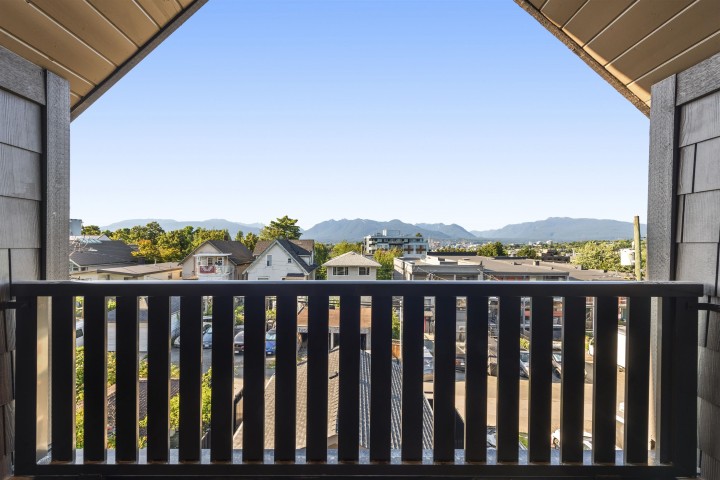 Photo 26 at 2 - 847 E 10th Avenue, Mount Pleasant VE, Vancouver East