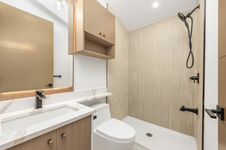 Photo 24 at 2 - 847 E 10th Avenue, Mount Pleasant VE, Vancouver East