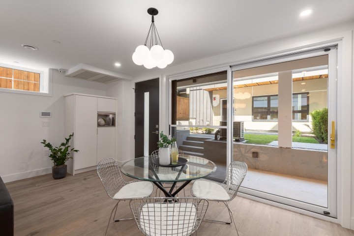 Photo 2 at 1143 W 33rd Avenue, Shaughnessy, Vancouver West