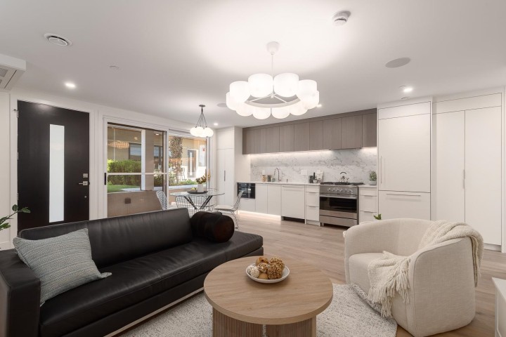 Photo 1 at 1143 W 33rd Avenue, Shaughnessy, Vancouver West