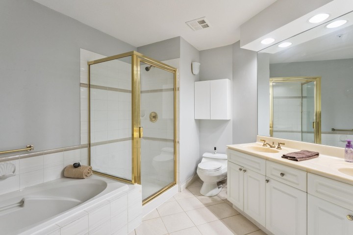 Photo 13 at 130 - 5835 Hampton Place, University VW, Vancouver West