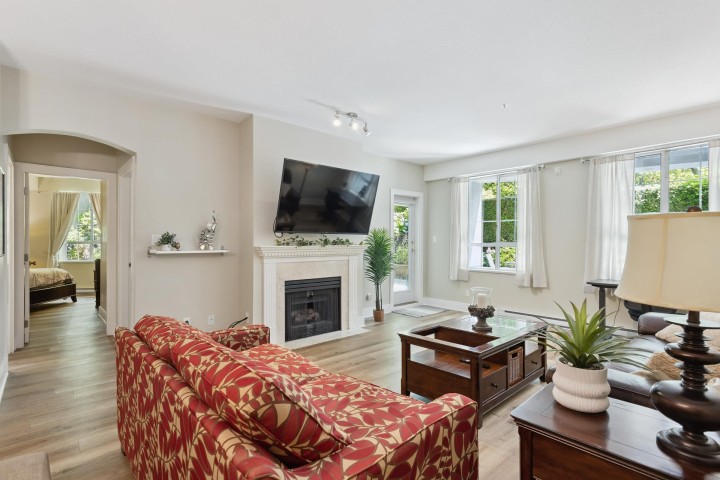 Photo 5 at 130 - 5835 Hampton Place, University VW, Vancouver West