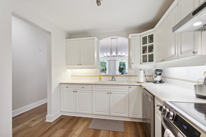 Photo 9 at 130 - 5835 Hampton Place, University VW, Vancouver West