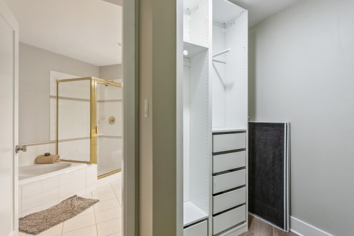 Photo 14 at 130 - 5835 Hampton Place, University VW, Vancouver West