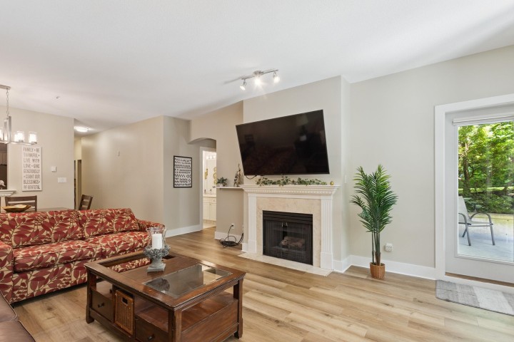 Photo 4 at 130 - 5835 Hampton Place, University VW, Vancouver West