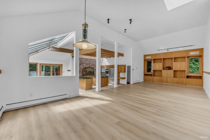 Photo 6 at 2901 Allan Road, Westlynn Terrace, North Vancouver