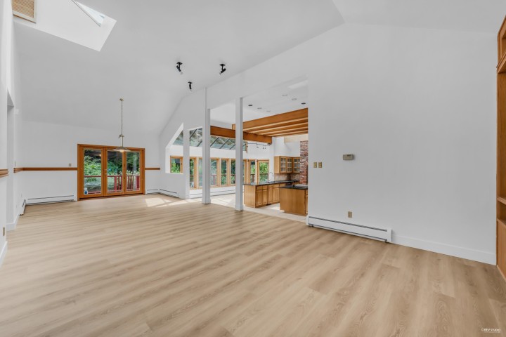 Photo 7 at 2901 Allan Road, Westlynn Terrace, North Vancouver